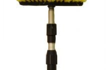 Extendable caravan cleaning brush